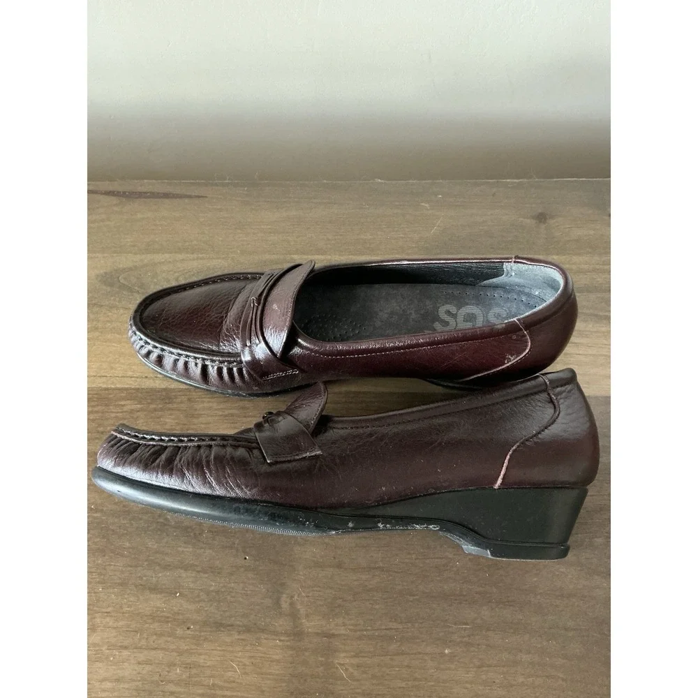 SAS Shoes Womens Easier Low Wedge Slip On Loafers Brown Leather Casual 8.5 Slim